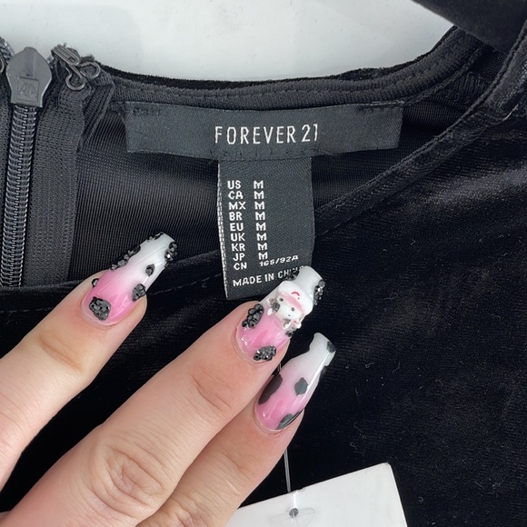 Forever 21 Velvet Studded dress - Picture 2 of 6